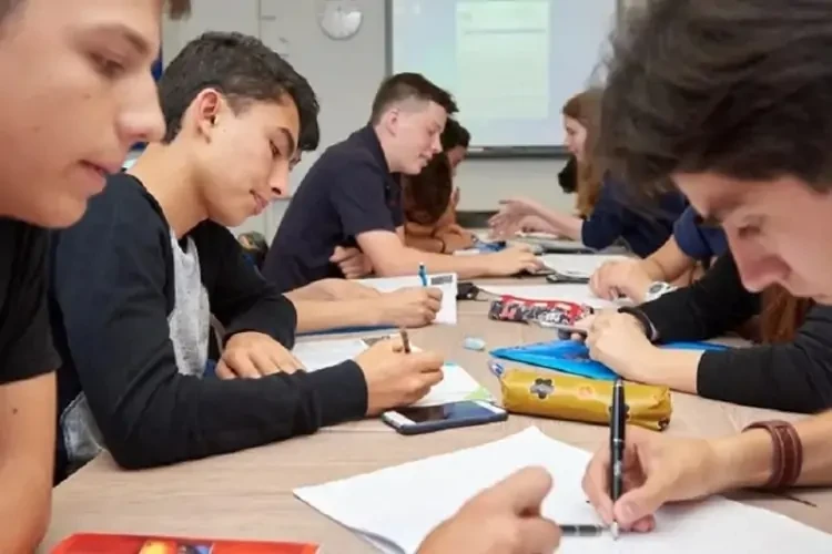 دورة الإنجليزية المكثفة 28 درس في الاسبوع 