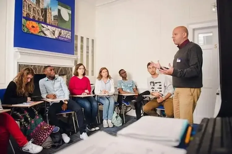 دورة الإنجليزية المكثفة 26 ساعة في الاسبوع
