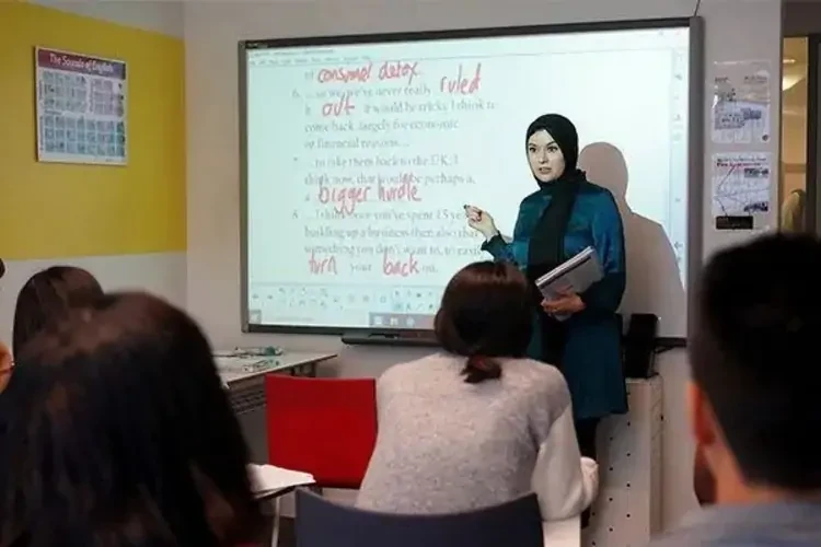 دورة الإنجليزية العامة  15 ساعة في الاسبوع