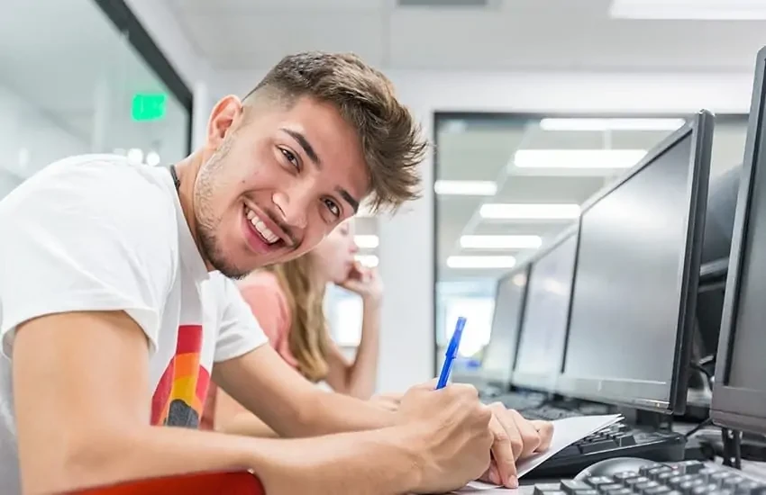 دورة الإنجليزية شبه مكثفة 23 درس في الاسبوع